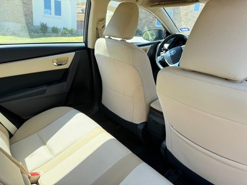 Used 2017 Toyota Corolla LE image 14