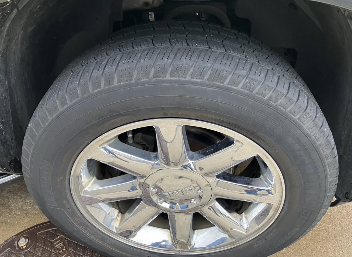 Used 2013 GMC Yukon XL Denali AWD/4WD image 17