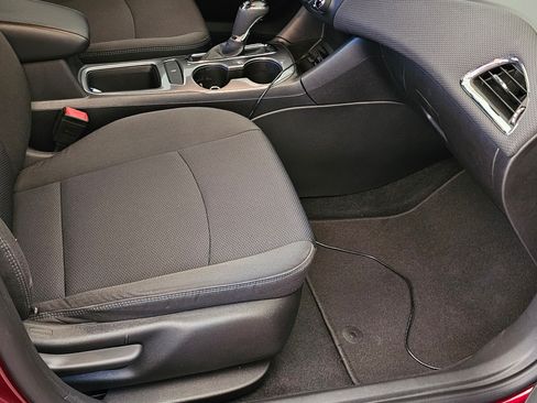 Used 2016 Chevrolet Cruze LT w/ Sun And Sound Package image 28