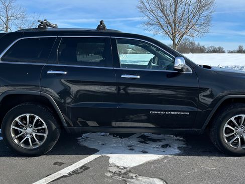 Used 2014 Jeep Grand Cherokee Limited w/ Trailer Tow Group IV image 5