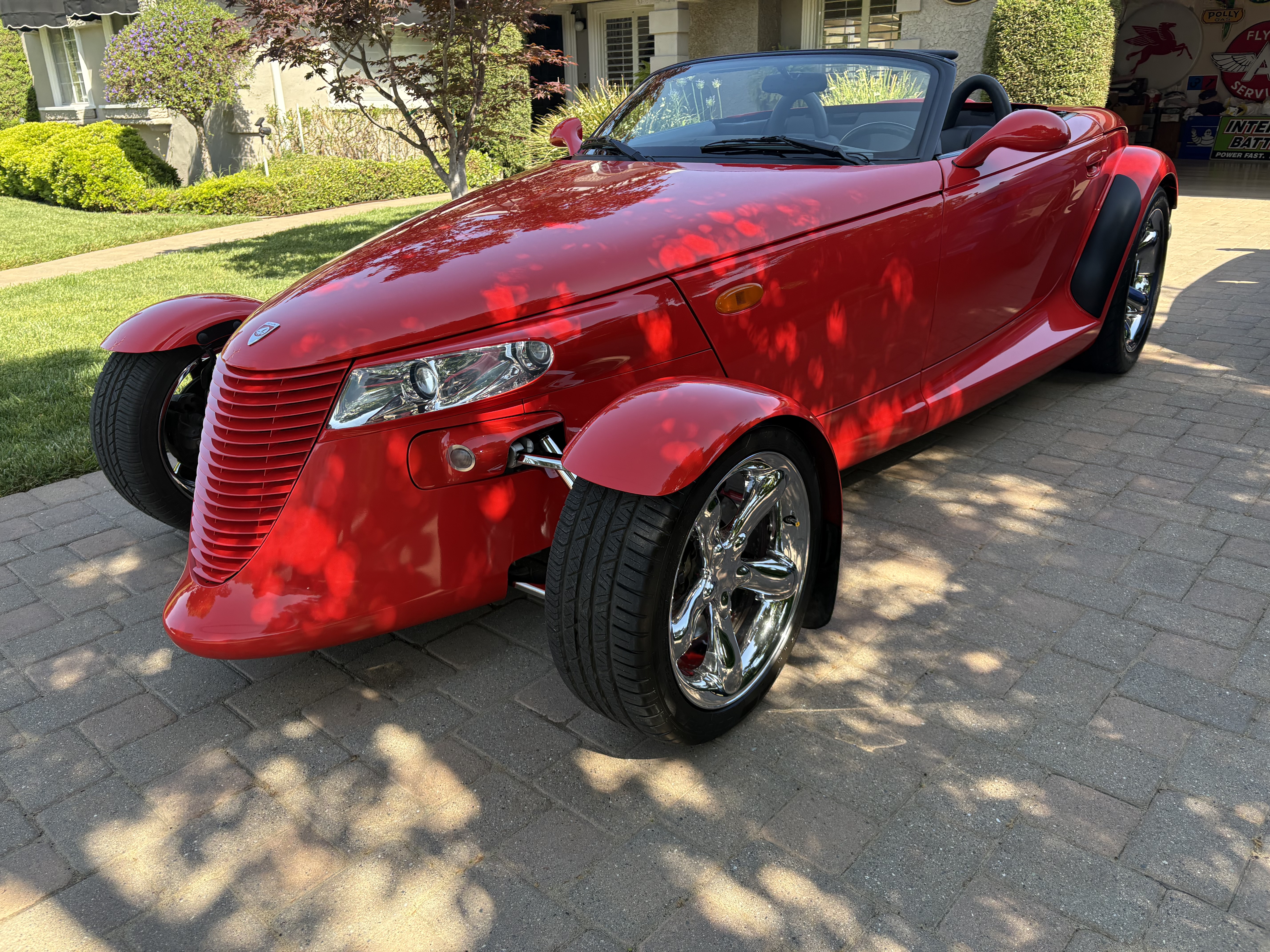 Used 1999 Plymouth Prowler RWD image 8
