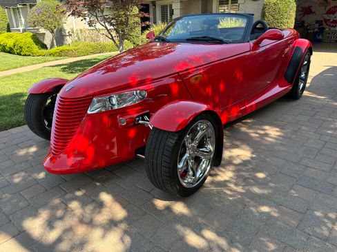 Used 1999 Plymouth Prowler RWD image 6