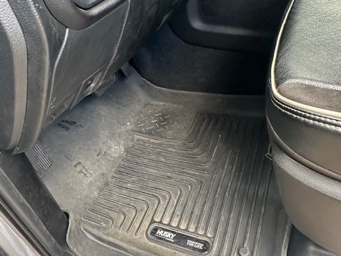 Used 2022 RAM 3500 Laramie image 10