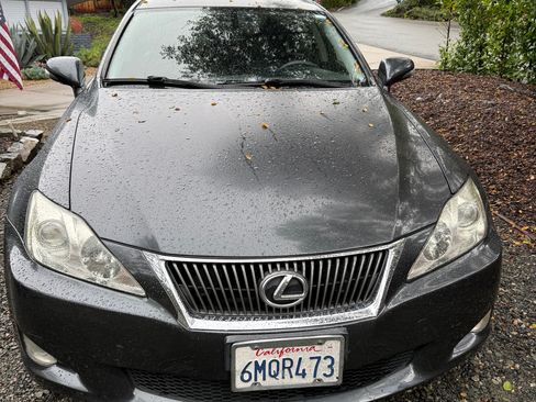 Used 2010 Lexus IS 250 image 2