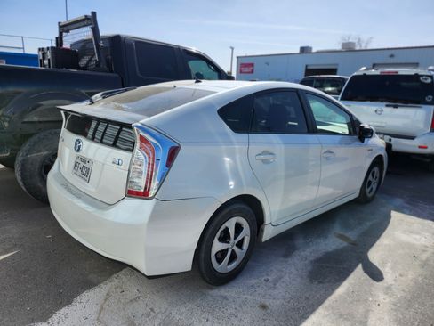 Used 2012 Toyota Prius Two image 6