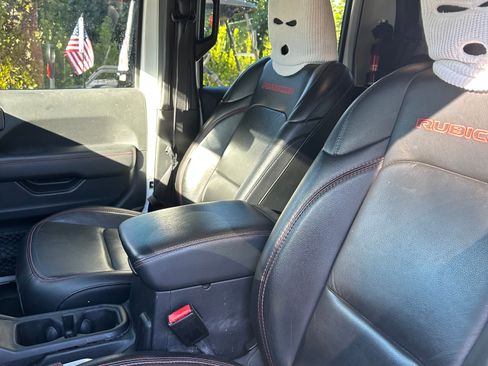 Used 2021 Jeep Gladiator Rubicon image 6