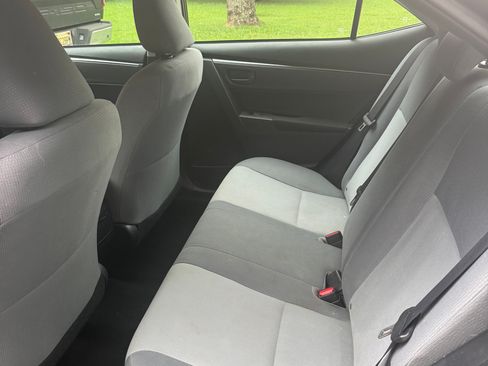 Used 2014 Toyota Corolla L FWD image 11