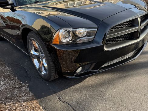 Used 2014 Dodge Charger R/T image 2