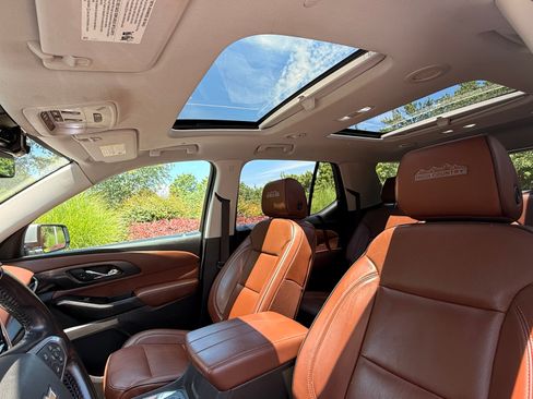 Used 2018 Chevrolet Traverse High Country AWD/4WD image 8