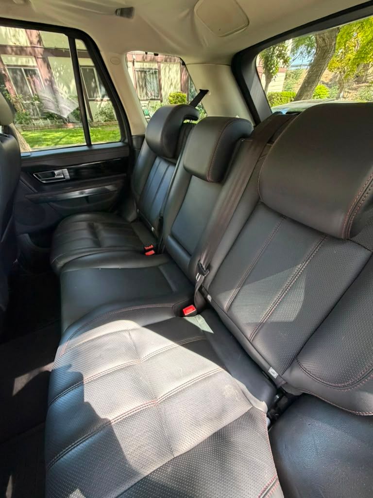 Used 2012 Land Rover Range Rover Sport HSE AWD/4WD image 13