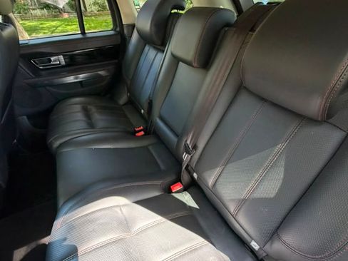 Used 2012 Land Rover Range Rover Sport HSE AWD/4WD image 13