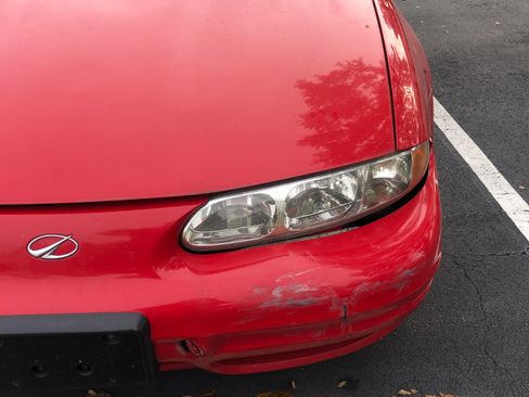 Used 2001 Oldsmobile Alero GX image 10