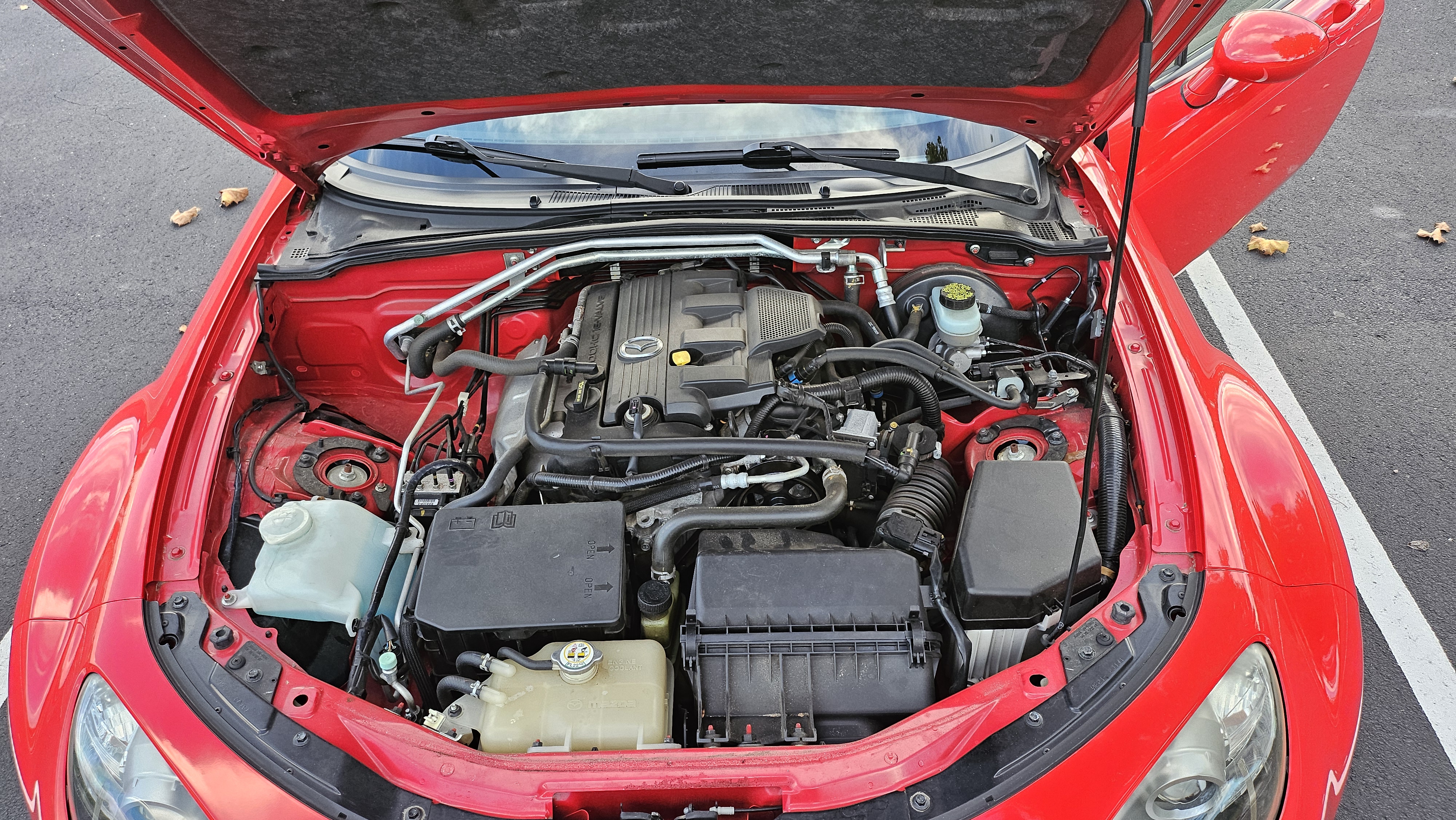 Used 2009 MAZDA MX-5 Miata Sport w/ Convenience Pkg RWD image 10