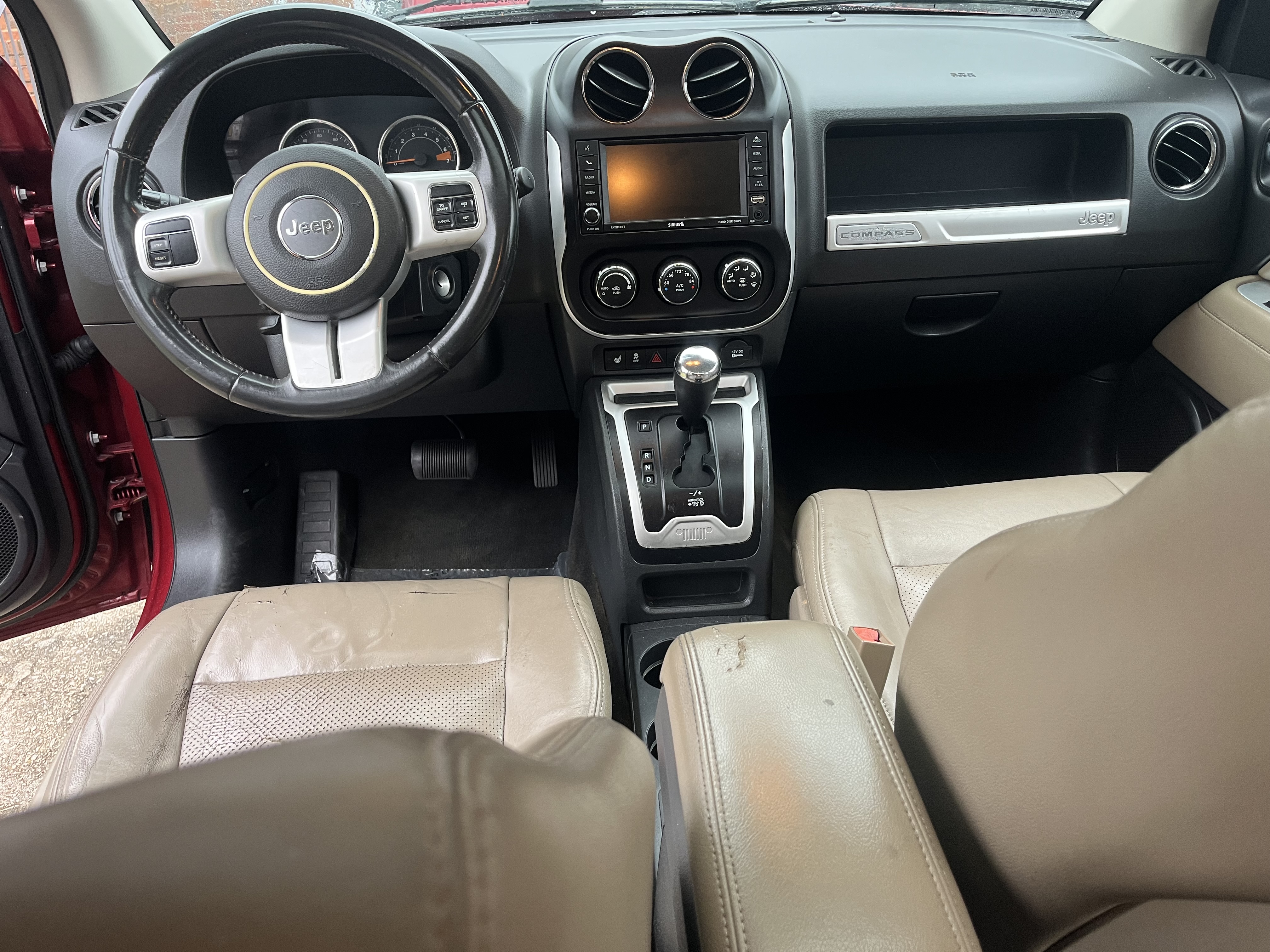 Used 2016 Jeep Compass High Altitude FWD image 11