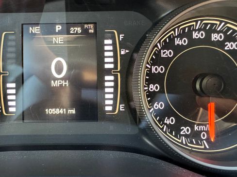 Used 2016 Jeep Cherokee Latitude w/ Comfort & Convenience Group image 17