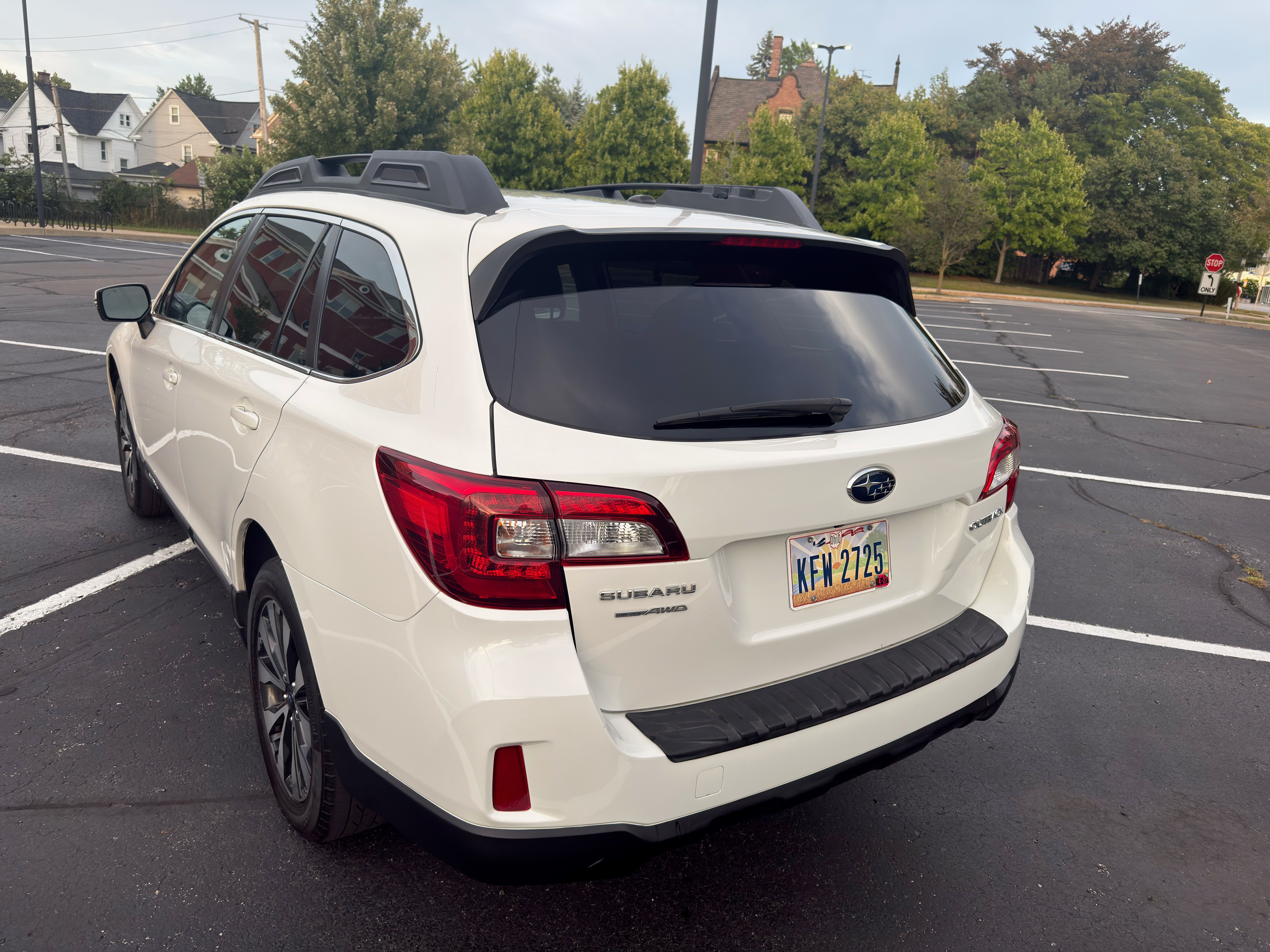 Used 2015 Subaru Outback 2.5i Limited AWD/4WD image 12
