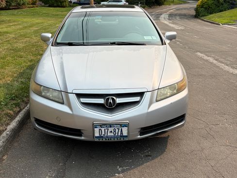 Used 2004 Acura TL FWD image 2
