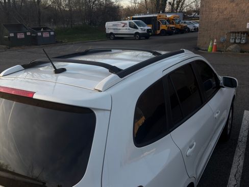 Used 2010 Hyundai Santa Fe SE image 5