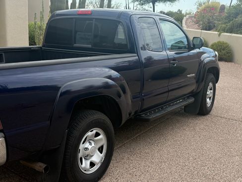 Used 2012 Toyota Tacoma PreRunner w/ SR5 Pkg RWD image 9