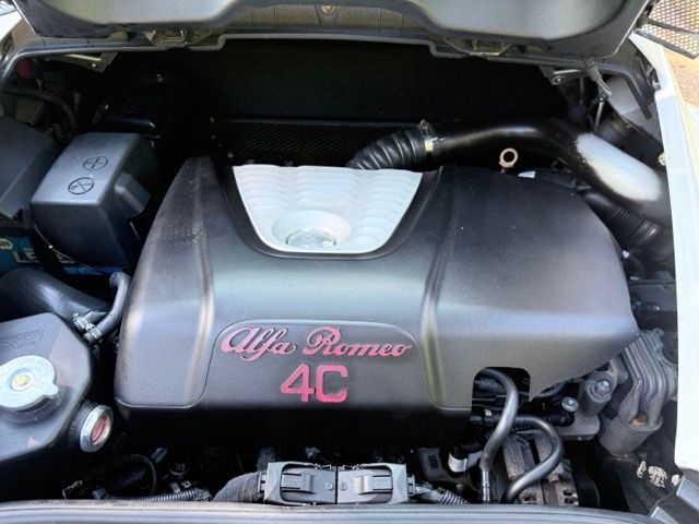 Used 2016 Alfa Romeo 4C Coupe w/ Convenience Group - Coupe RWD image 10