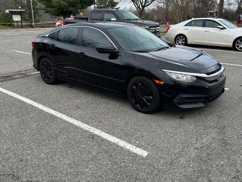 Used 2016 Honda Civic LX image 9