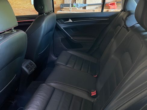 Used 2016 Volkswagen GTI SE FWD image 13