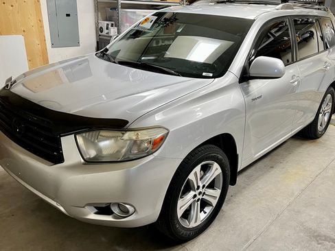 Used 2008 Toyota Highlander Sport AWD/4WD image 8