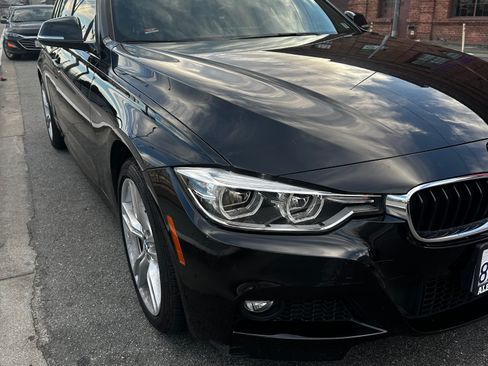 Used 2017 BMW 330i xDrive Wagon AWD/4WD image 28