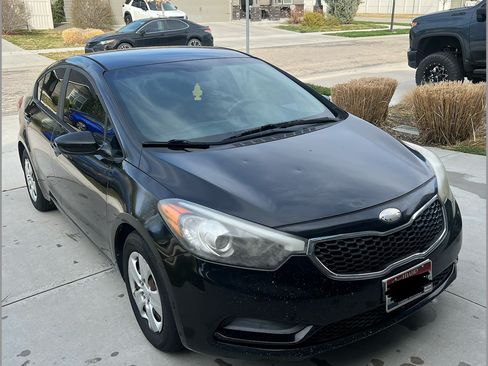 Used 2015 Kia Forte LX image 4