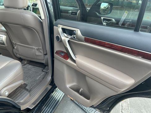 Used 2010 Lexus GX 460 Premium image 27