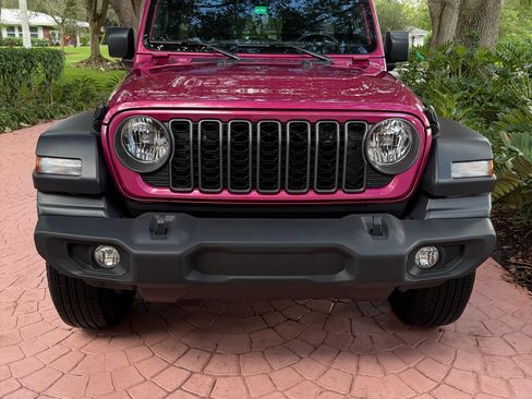 Used 2024 Jeep Wrangler Unlimited Sport image 2