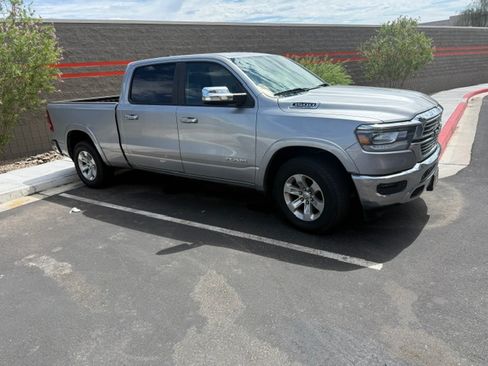 Used 2020 RAM 1500 Laramie AWD/4WD image 1
