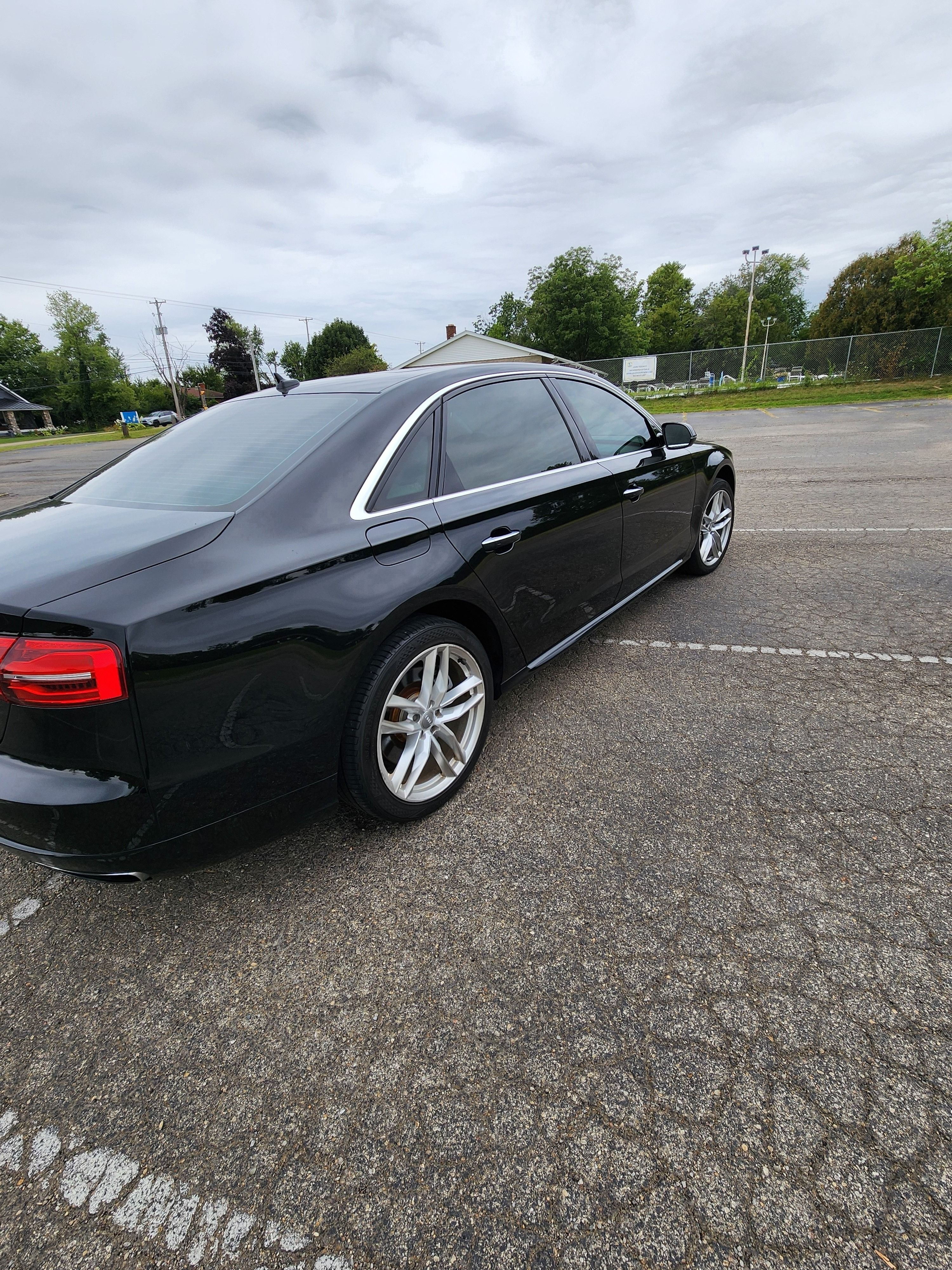 Used 2016 Audi A8 L 4.0T AWD/4WD image 5