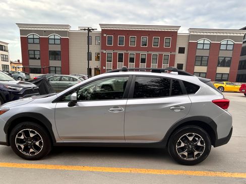 Used 2020 Subaru Crosstrek 2.0i Premium AWD/4WD image 5