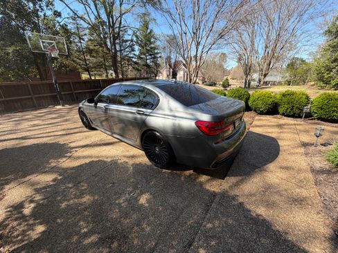Used 2016 BMW 750i xDrive AWD/4WD image 5