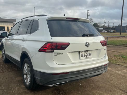 Used 2019 Volkswagen Tiguan SE image 4