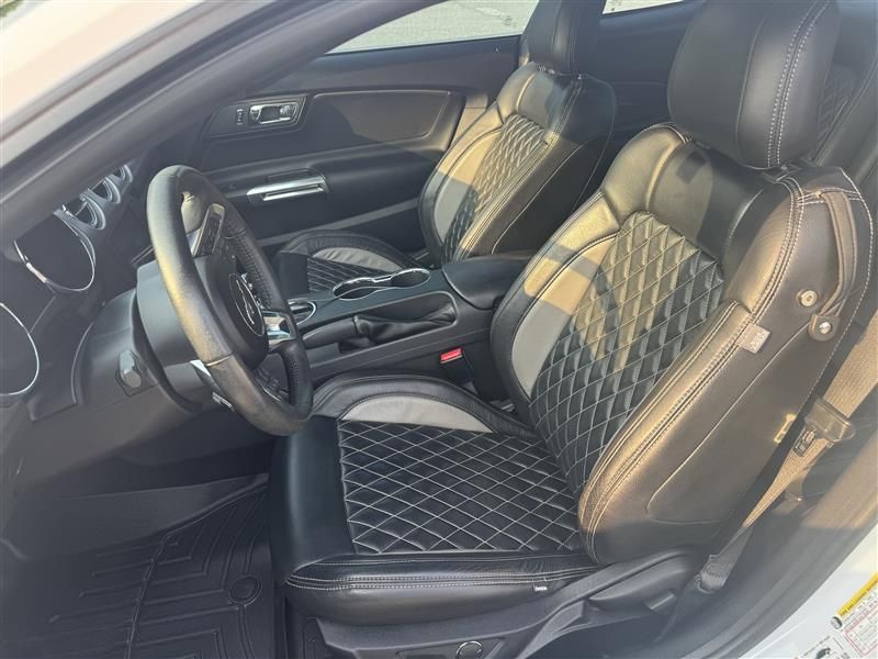Used 2016 Ford Mustang GT RWD image 9