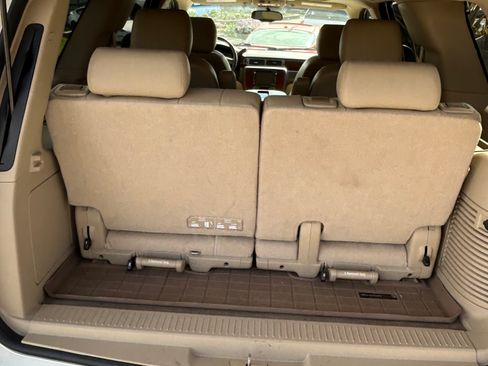 Used 2013 Chevrolet Tahoe LTZ image 17