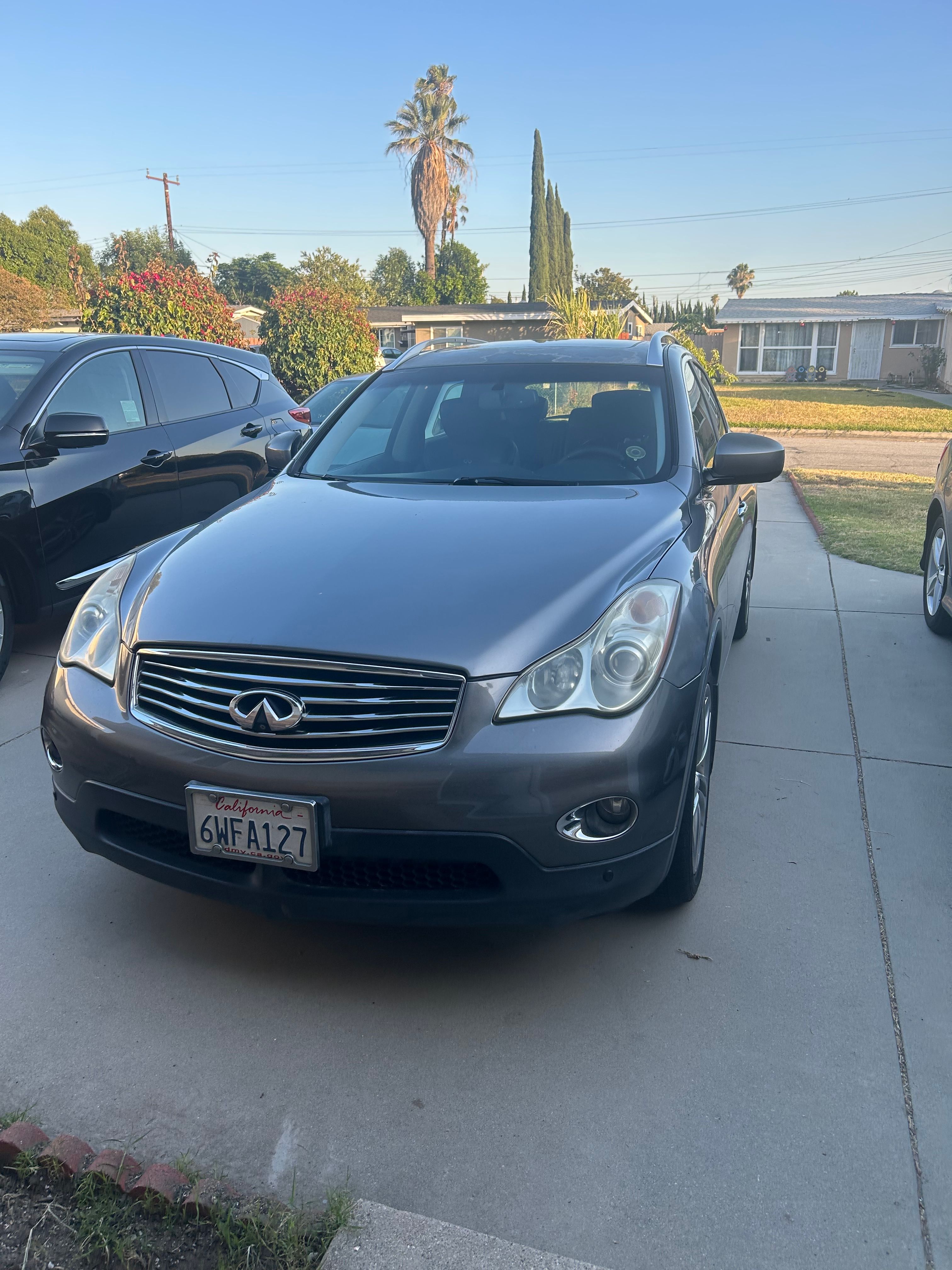 Used 2012 INFINITI EX35 Journey w/ Premium Pkg RWD image 1