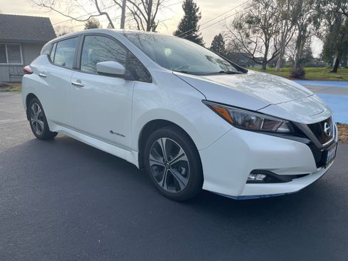 Used 2019 Nissan Leaf SV Plus w/ Protection Package image 13