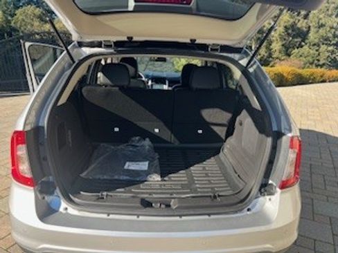 Used 2011 Ford Edge Limited image 8