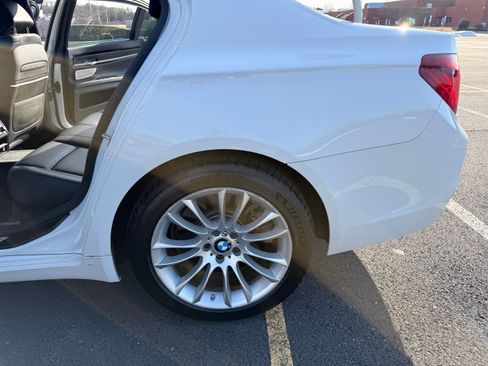 Used 2013 BMW 750Li xDrive image 12