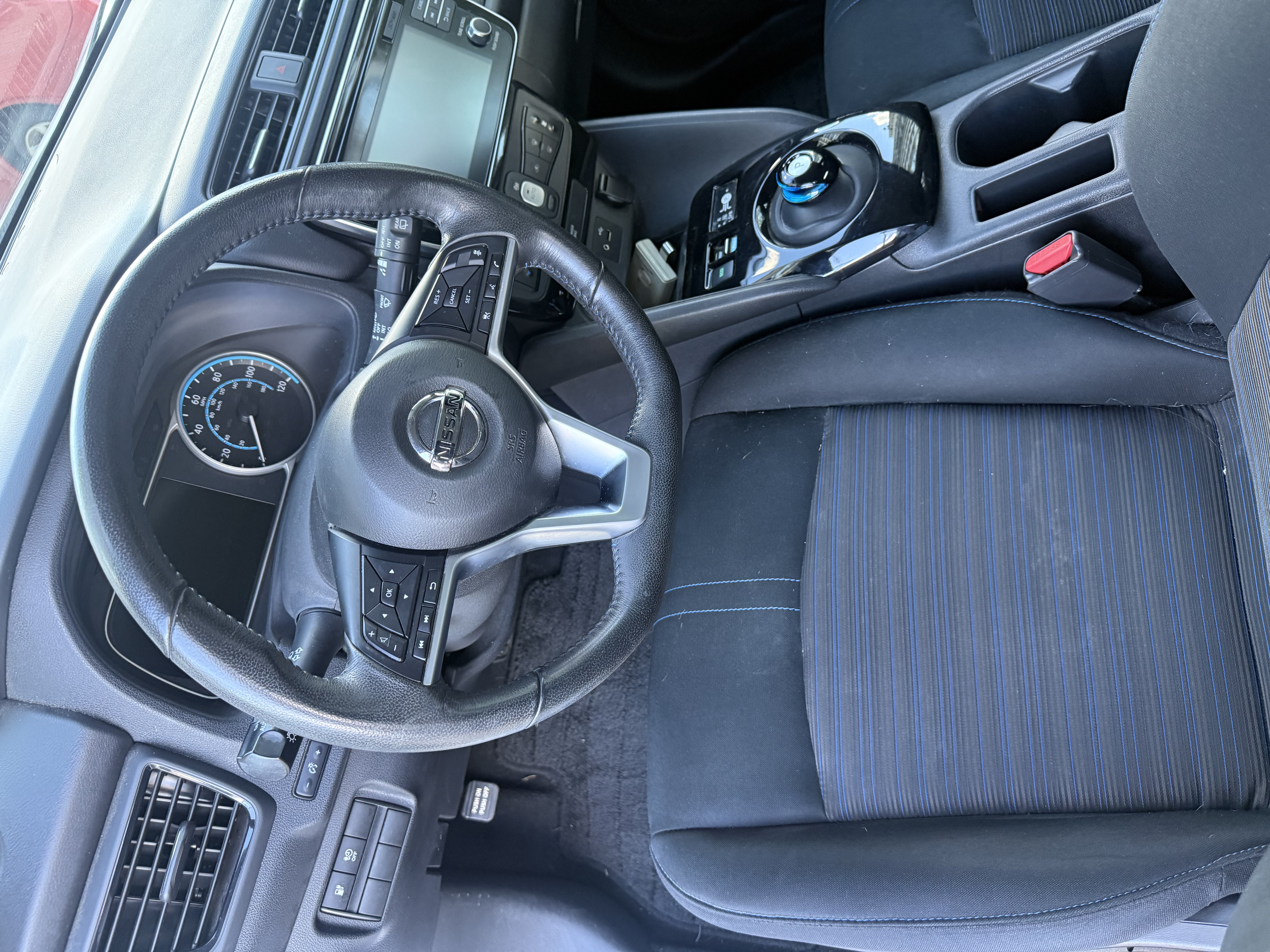 Used 2019 Nissan Leaf SV FWD image 10