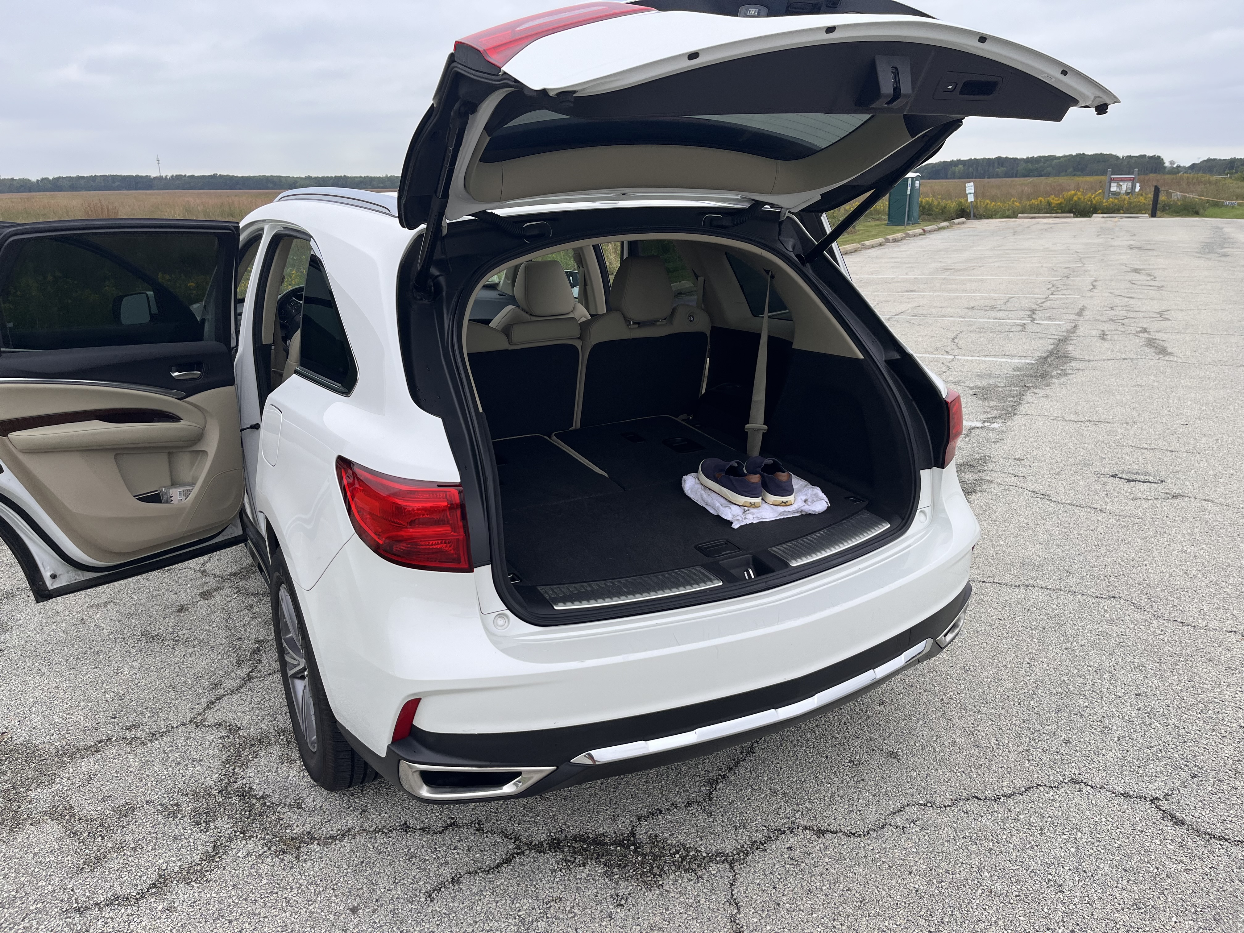 Used 2020 Acura MDX SH-AWD image 16
