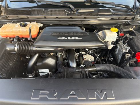 Used 2020 RAM 1500 Laramie image 14