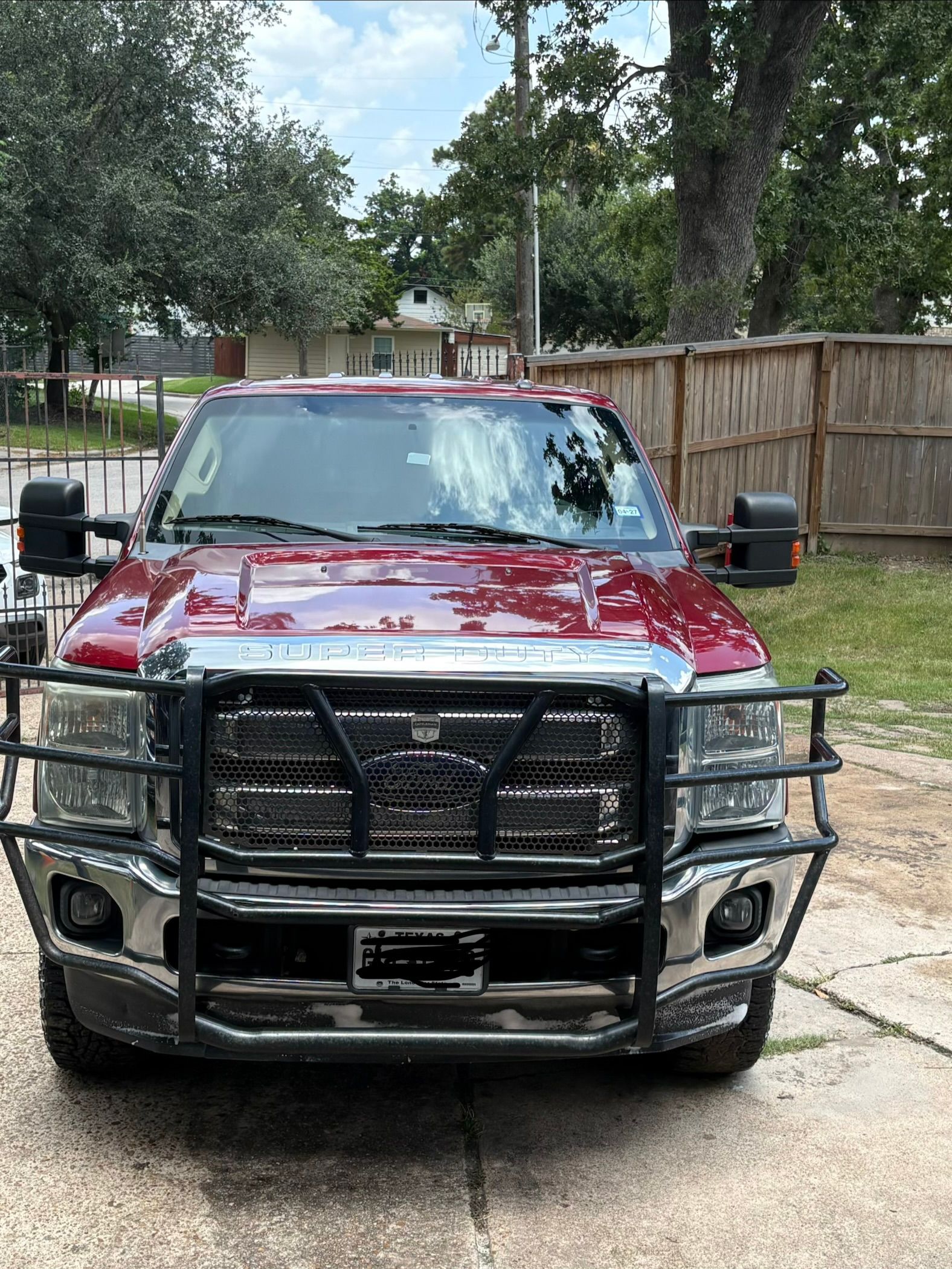 Used 2015 Ford F250 XLT w/ XLT Value Package AWD/4WD image 2