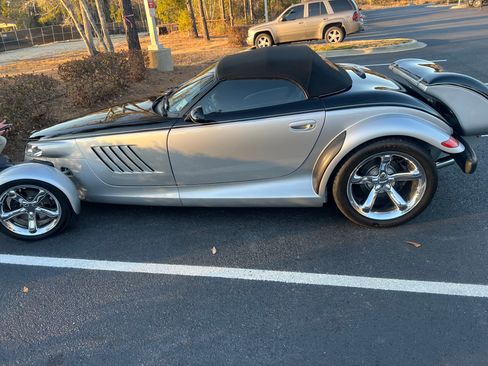 Used 2001 Plymouth Prowler RWD image 10