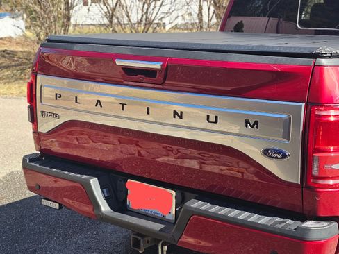 Used 2016 Ford F150 Platinum w/ Equipment Group 701A Luxury image 13