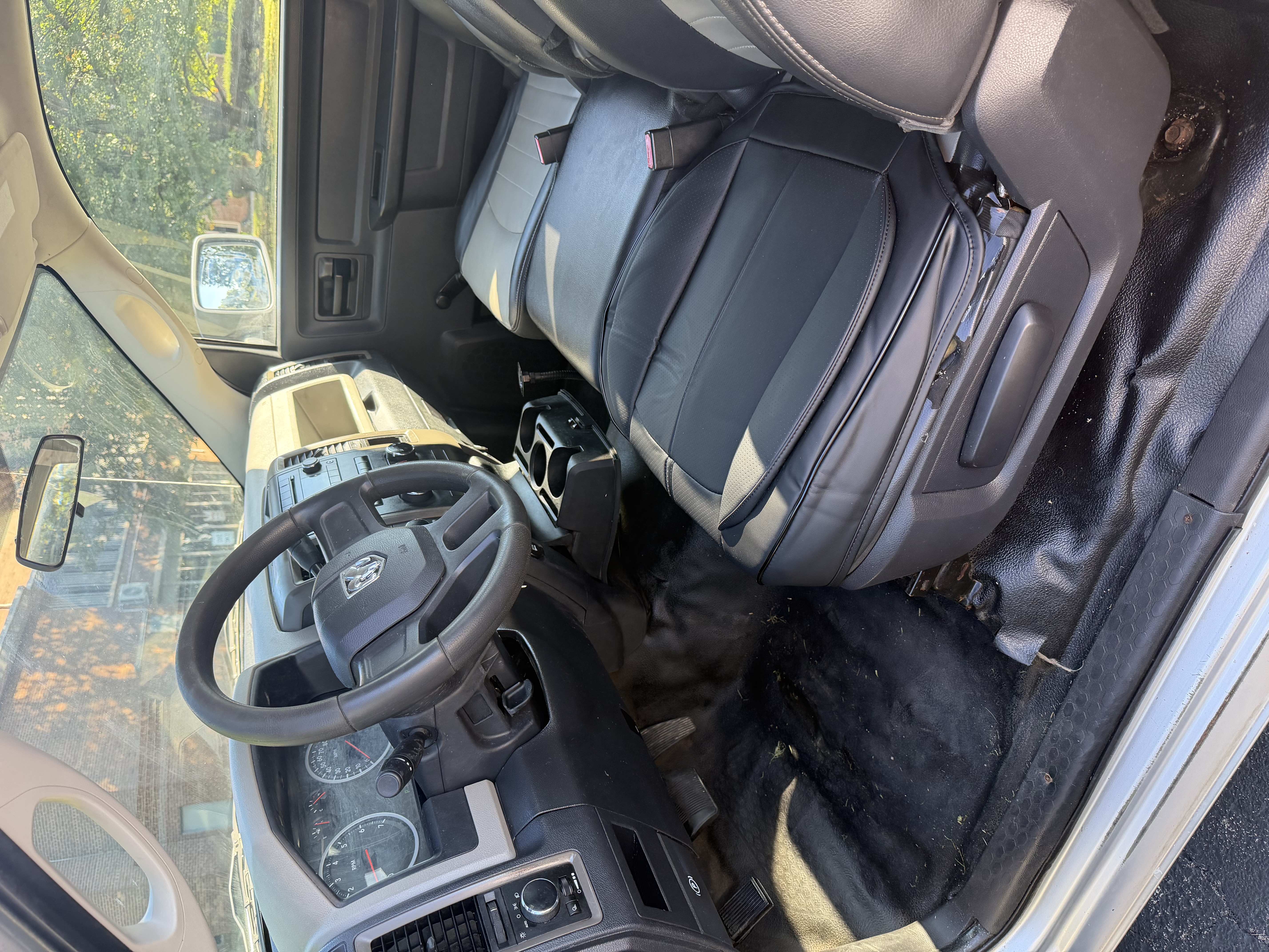 Used 2012 RAM 1500 ST AWD/4WD image 12