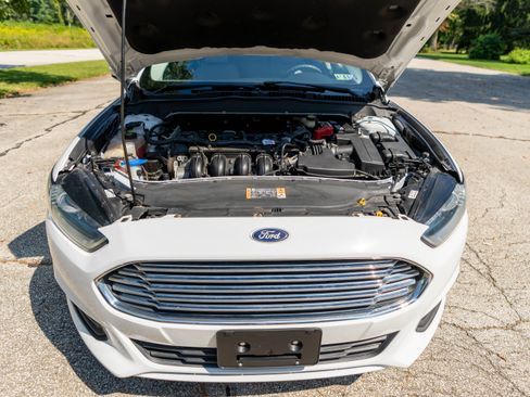 Used 2016 Ford Fusion S image 2